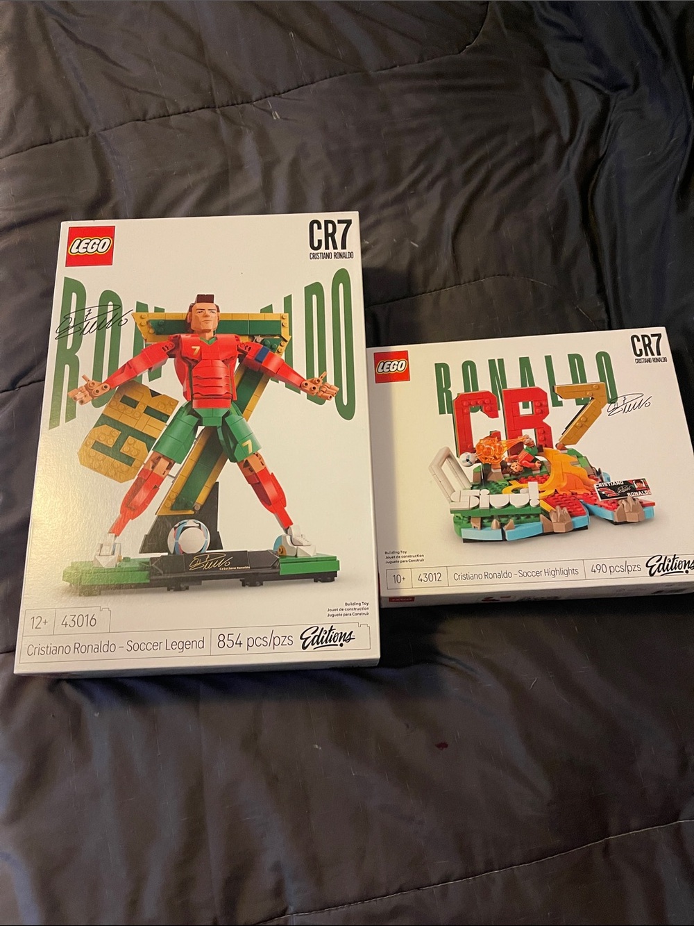 Lot Lego Cristiano Ronaldo Red & Green Soccer Legend.NEVER BEEN OPEN. 2 Sets